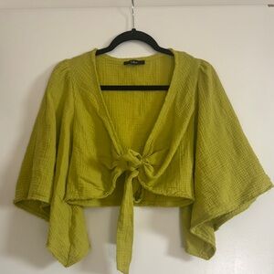 Womens LULUS yellow Green Tie-Front Top size M NWOT